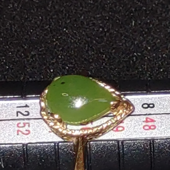 VINTAGE 14k solid gold jade ring - Picture 7 of 10